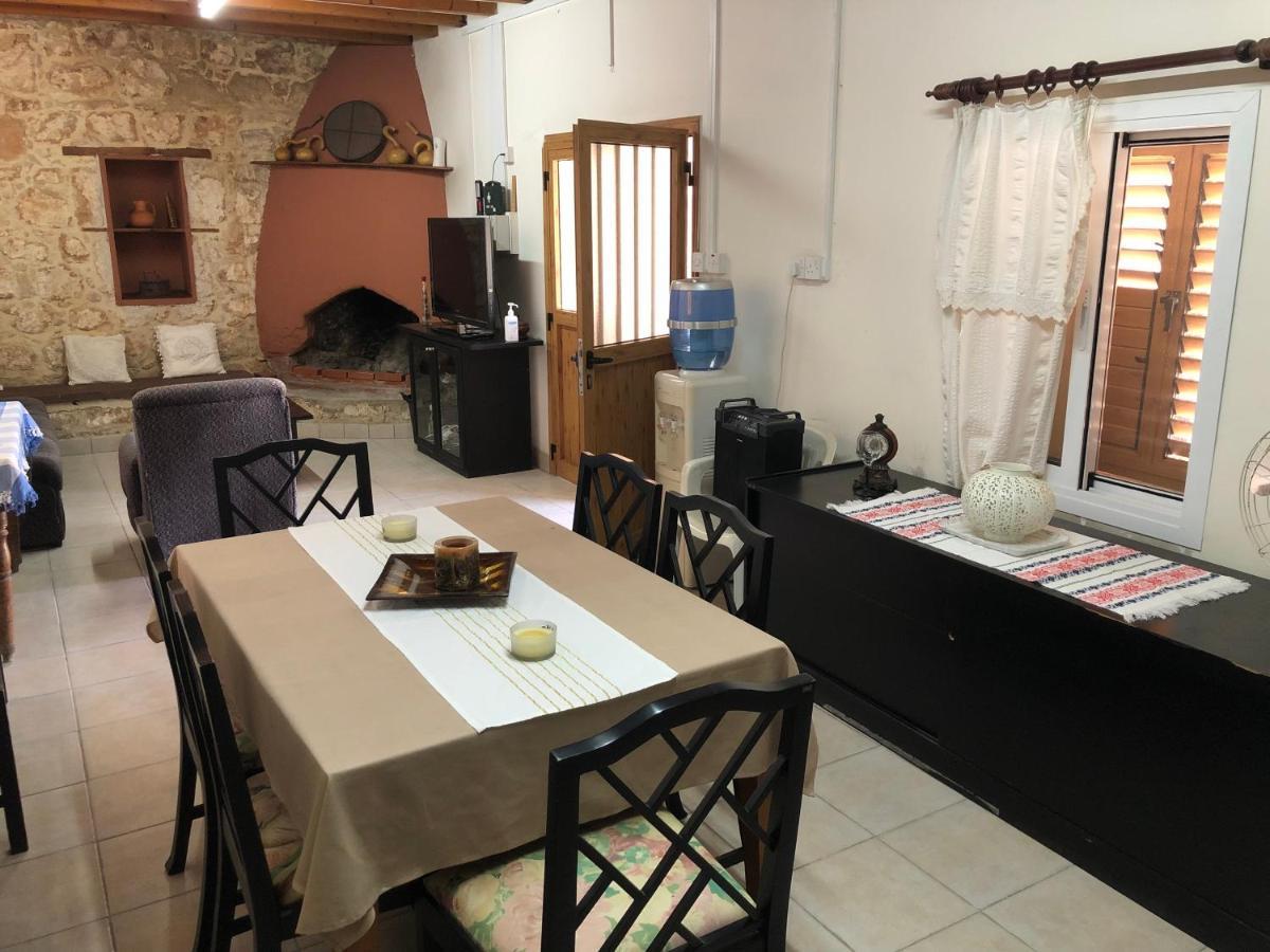 Friendly Villagehouse Pafos Exterior foto